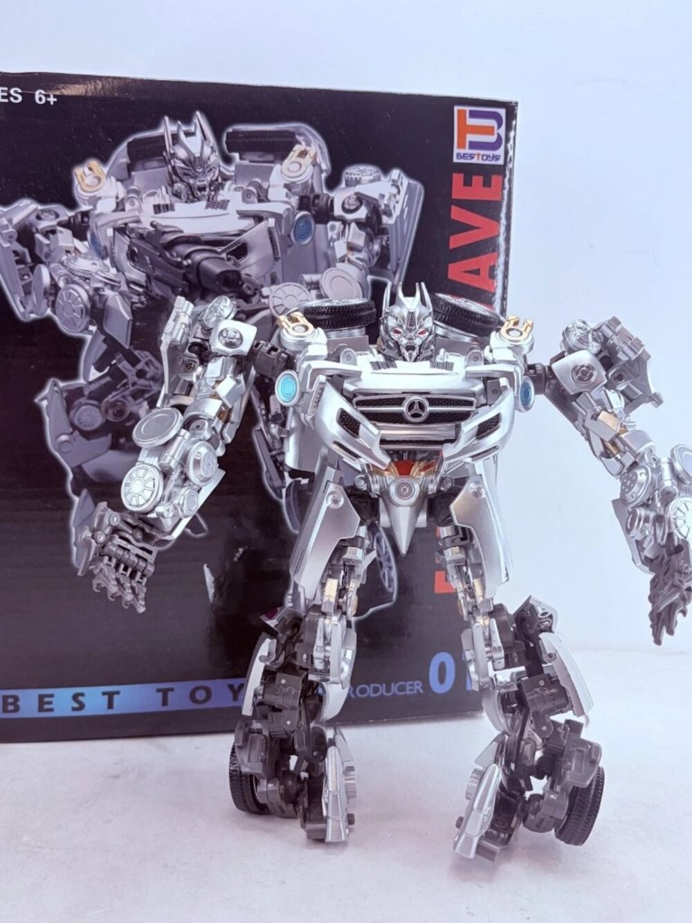 Transformers BT-01 Electricwave Soundwave 7" Transforming Action Figure Toy